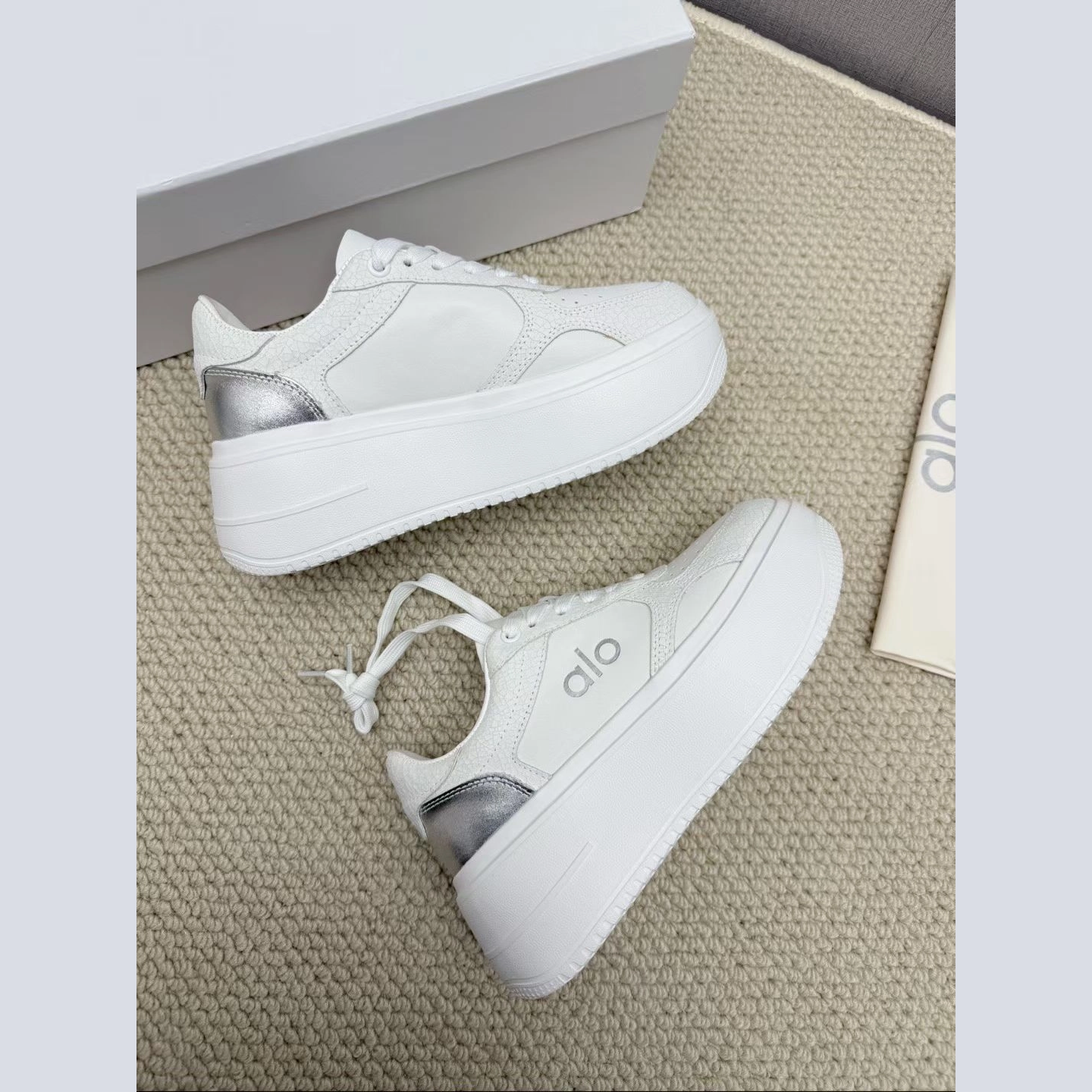 da9951e4-c1f4-4781-b443-7b084874833c-5-outlet90-com