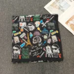 كارل لاجرفيلد وشاح/ سكارف