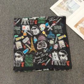 كارل لاجرفيلد وشاح/ سكارف