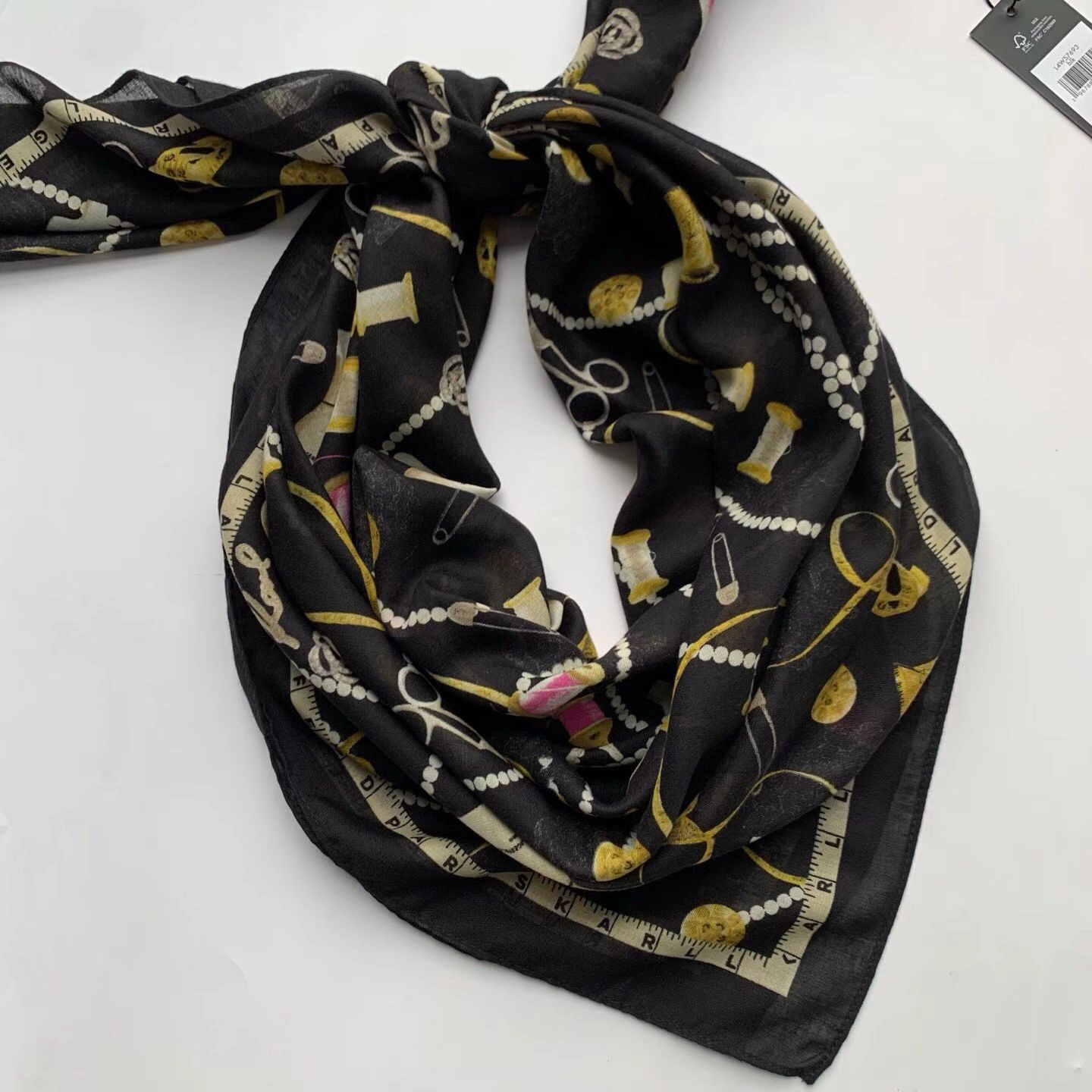 142b1966-17a2-48c3-8525-19816d40e8fc-47-outlet90-com