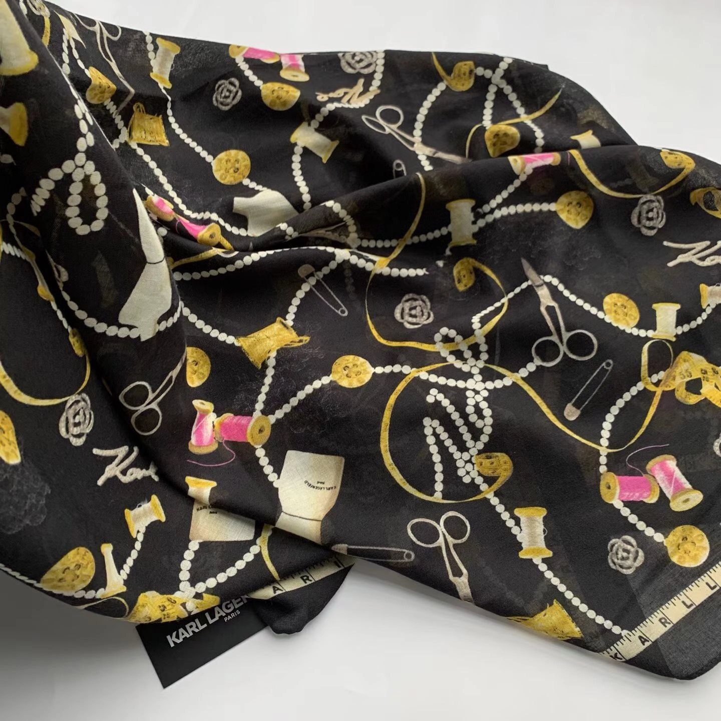 49238d28-7f96-424e-afc5-eb1bec6eaab1-44-outlet90-com