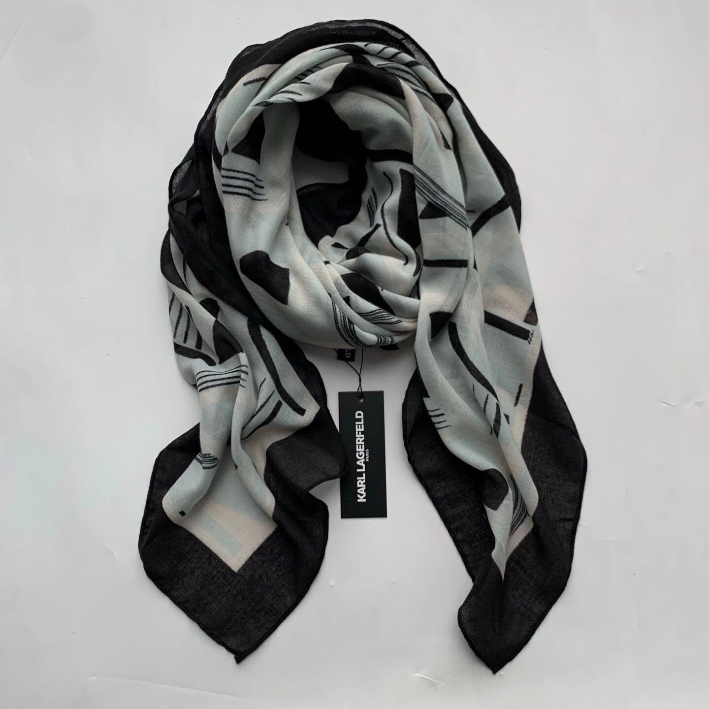 58e95365-6516-42c9-8d4a-2b9526bb1c62-40-outlet90-com