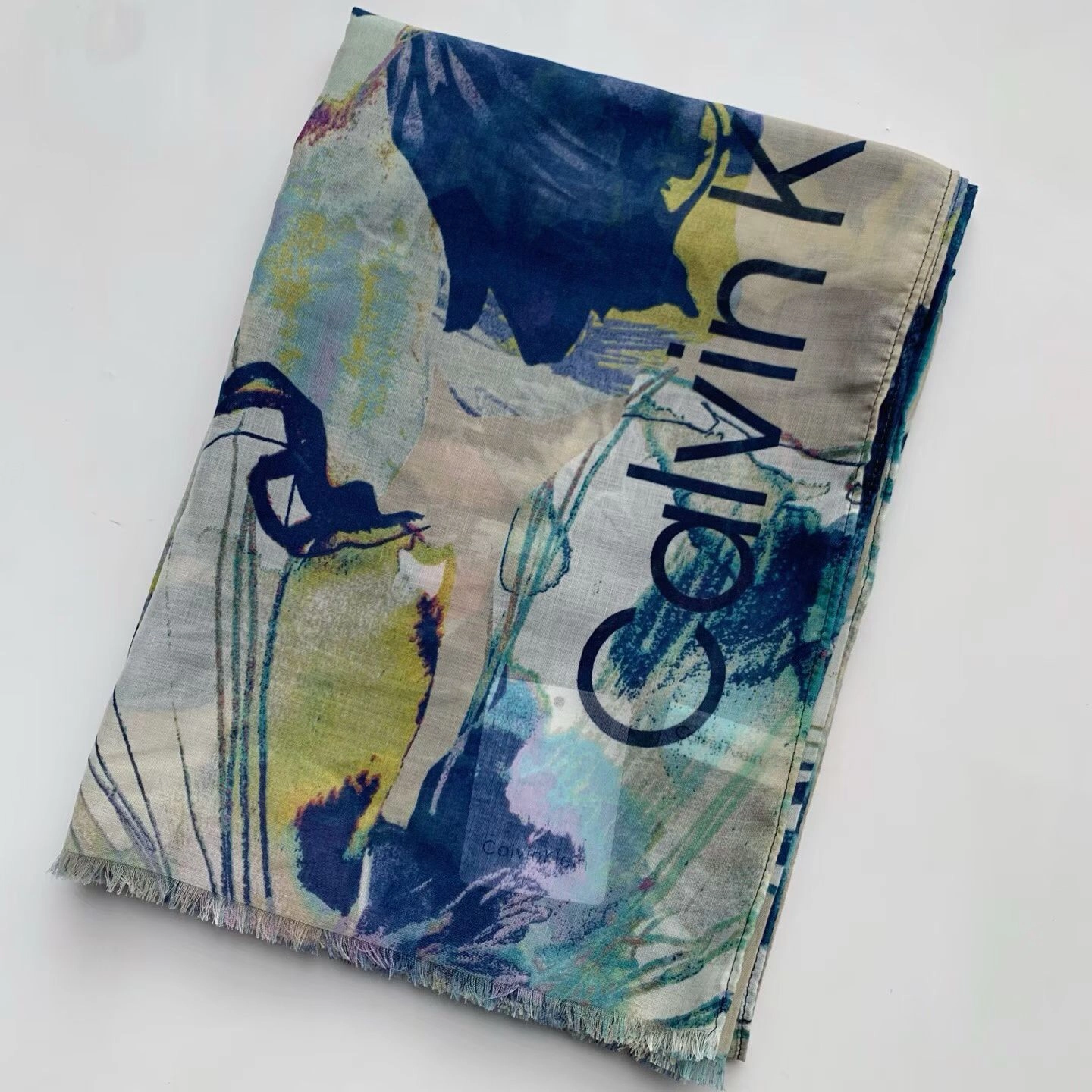 6937ab27-3109-44f8-b6de-9ed59e932469-197-outlet90-com