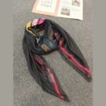 كارل لاجرفيلد وشاح/ سكارف