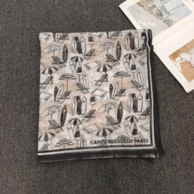 كارل لاجرفيلد وشاح/ سكارف