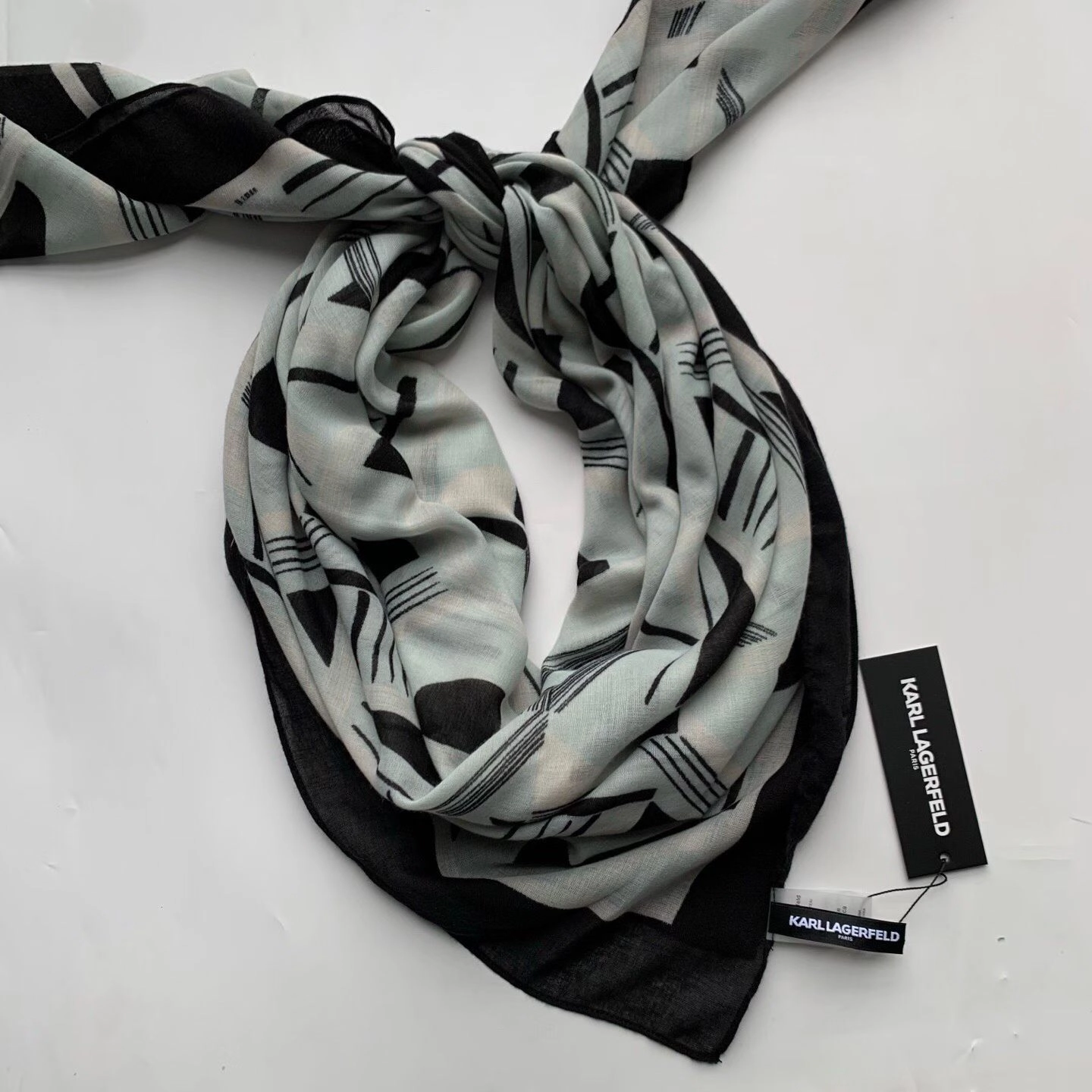 a5b7da18-8502-46fb-83fc-c4a12a265a0e-41-outlet90-com