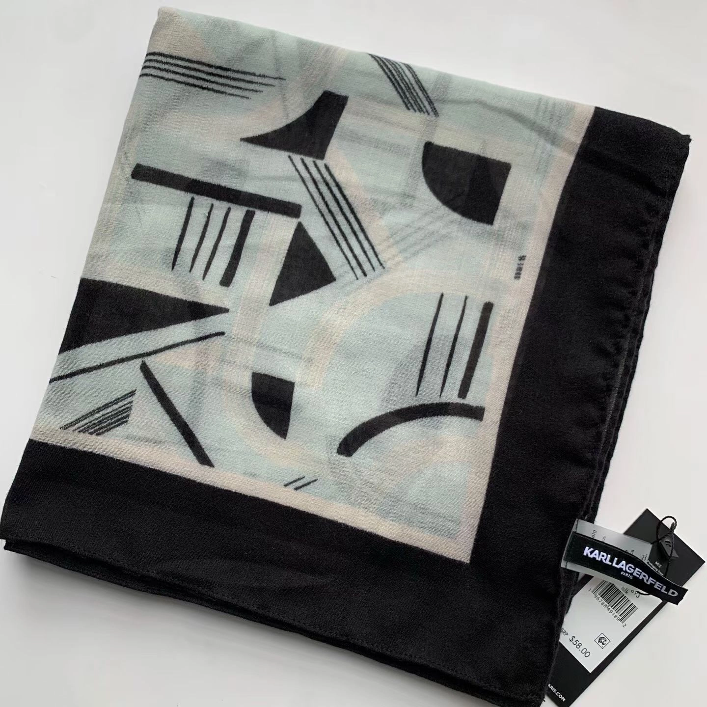 f59a2518-1e67-4066-9a3f-1f849eabe021-42-outlet90-com