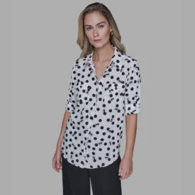 كارل لاجرفيلد قميص