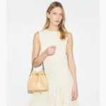 t-monogram-pebble-bucket-bag-front.tb_169251_250_slfro.pdp-1262×1436-3-outlet90-com