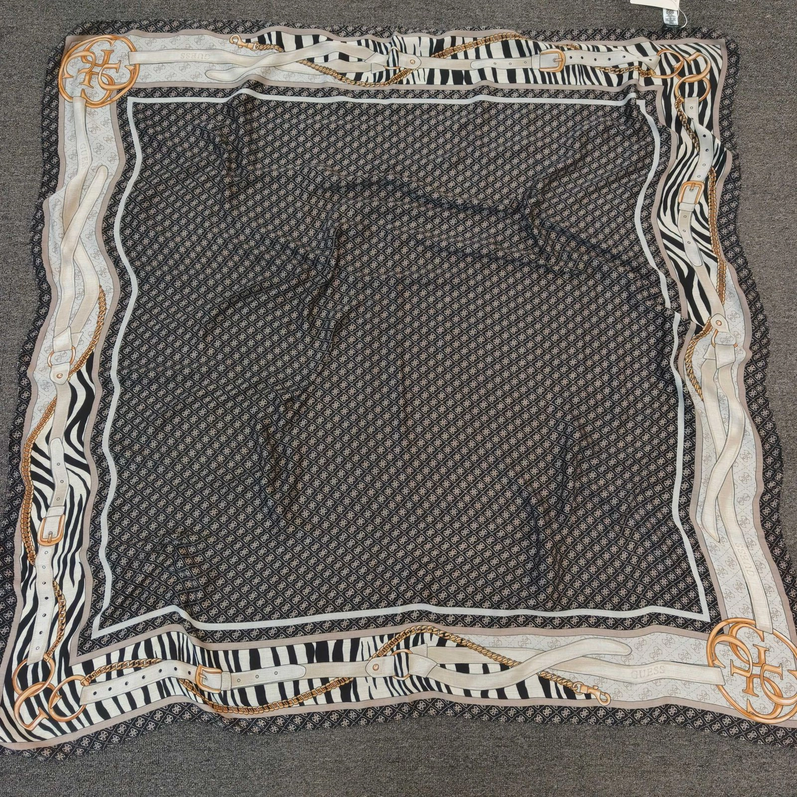 073100df-5c7b-44b5-9173-217ef9abafcc-58-outlet90-com