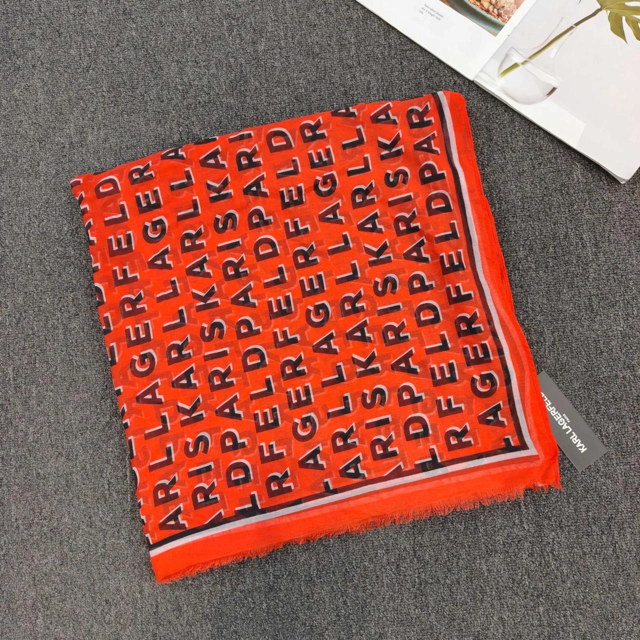 17cc9a07-758c-4d9e-b00d-0424021411ab-135-outlet90-com