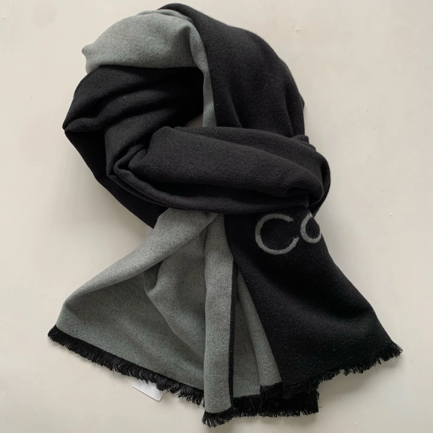 1eb0c499-9c70-4554-b305-4670ad017a77-3-outlet90-com