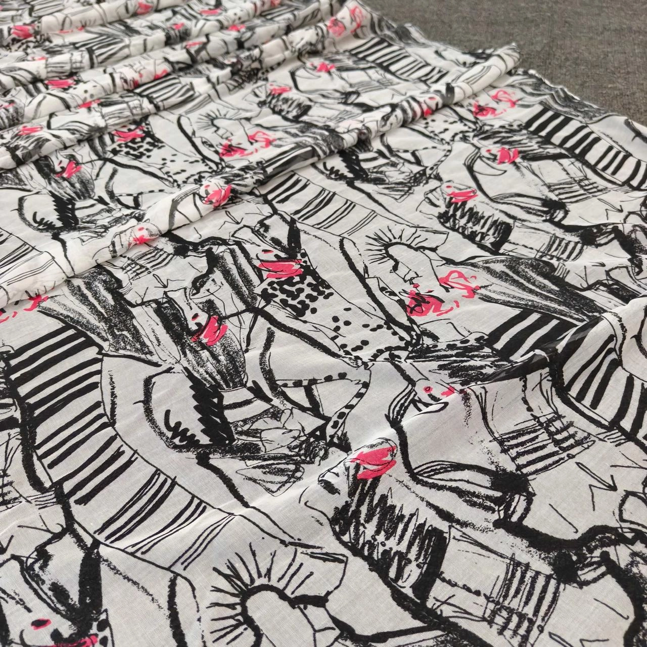 61c27ee2-4366-4ece-bce8-9469ea7d6951-124-outlet90-com