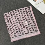 كارل لاجرفيلد وشاح/ سكارف