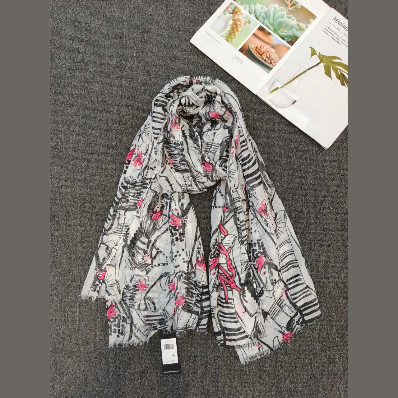 8cf40c4c-a6f0-4cf7-80c9-fd01427c7e34-129-outlet90-com