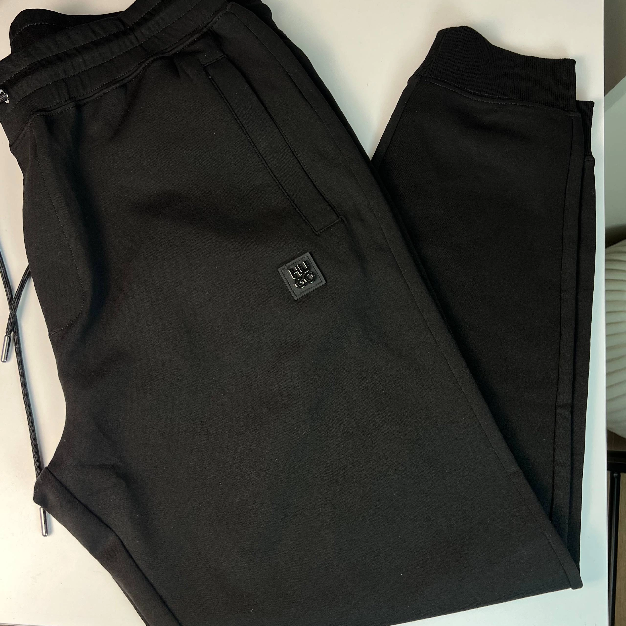 8d0d68c7-d2a3-4dd3-a7f8-77424dee45eb-2-outlet90-com