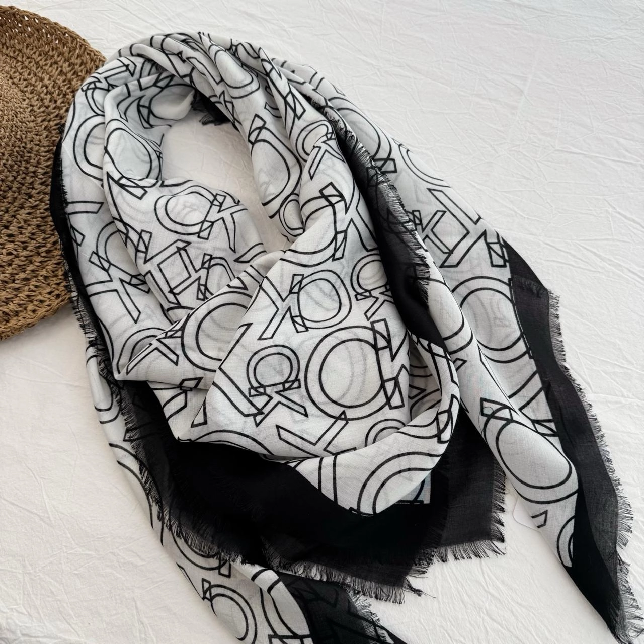 cf210e29-f18e-45f0-91bb-1a718564df75-100-outlet90-com