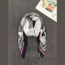 كارل لاجرفيلد وشاح/ سكارف