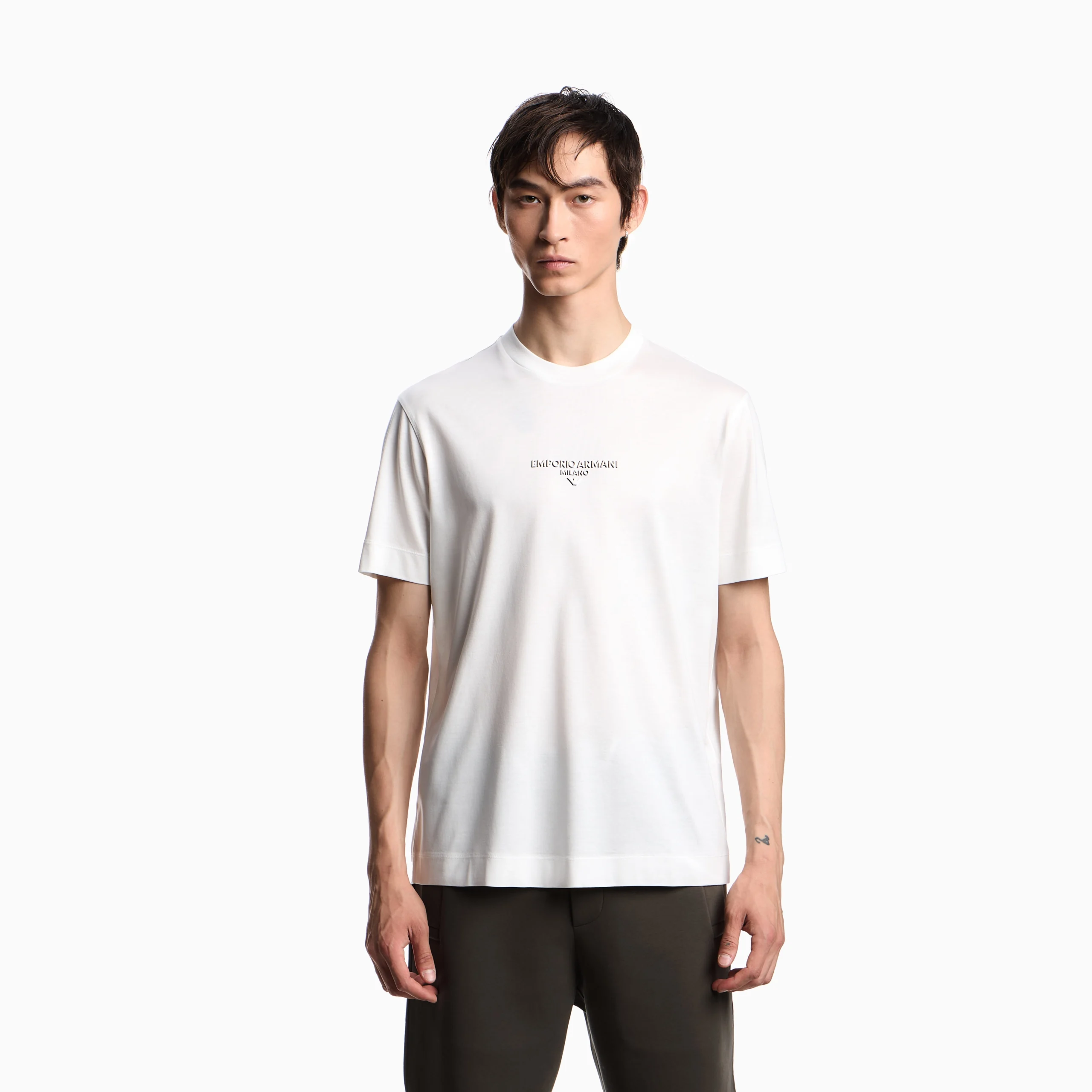 em002838_af10761_u0003_e_fw2025-17-outlet90-com