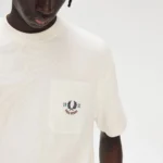 fred-perry-relaxed-1952-tee-ecru-3-115-outlet90-com
