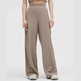 لولوليمون بانت