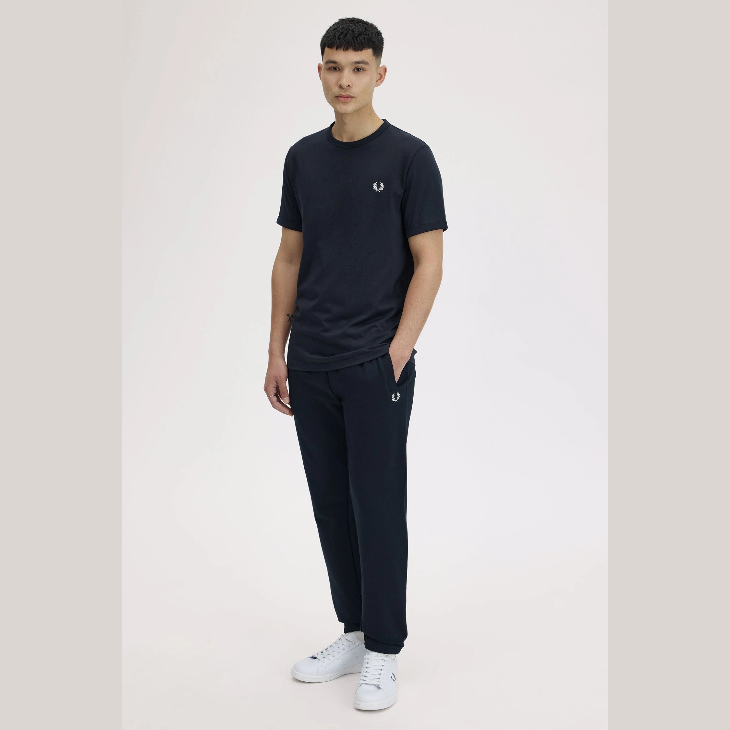 m3519_608_v2_baseline_ed4-5-outlet90-com