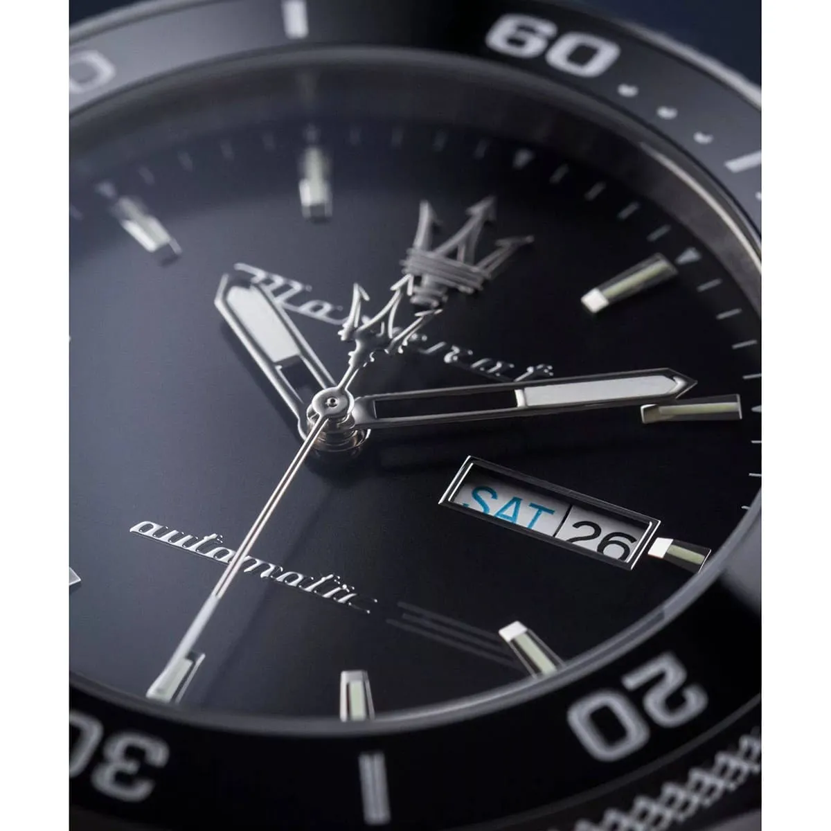 r8823100002-maserati-watch-men-automatic-black-dial-metal-stainless-steel-silver-strap-analog-three-hand-competizione_7