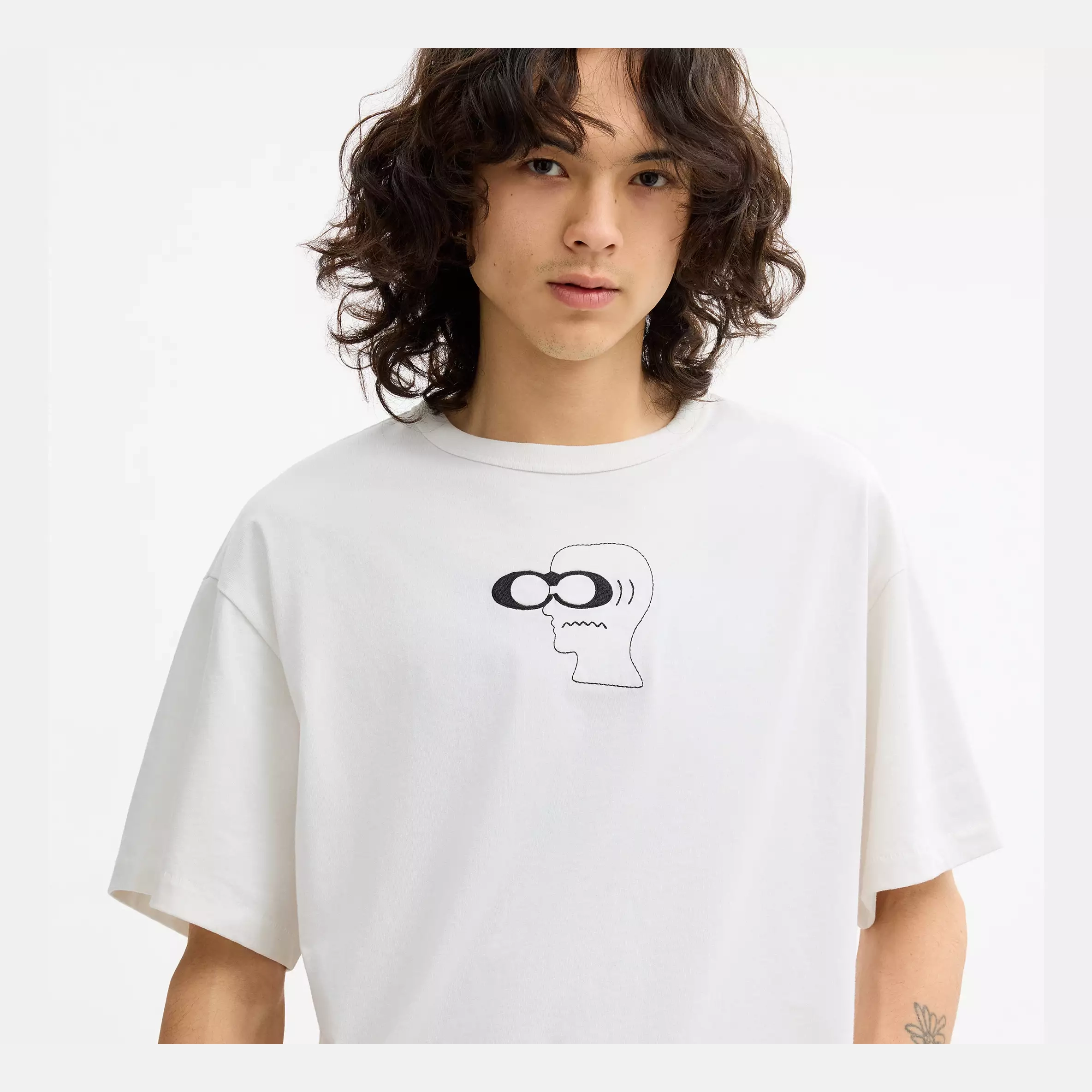 cev02_wht_a50-2-outlet90-com