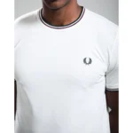 fred_perry_twin_tipped_tshirt_ecru_oxblood_3-870×1110-5-outlet90-com