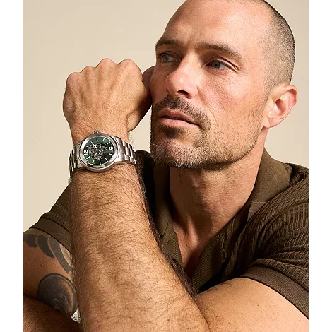 me3262_onwrist-3-outlet90-com